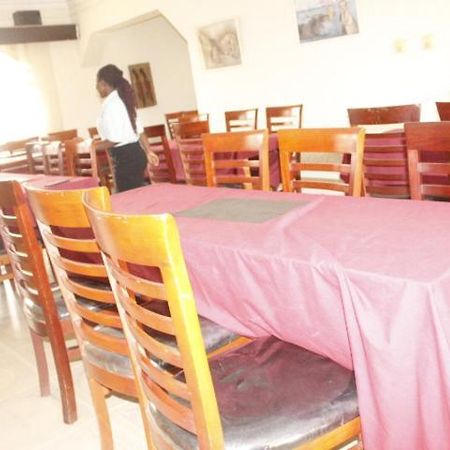 Rwizi View Hotel Mbarara Buitenkant foto