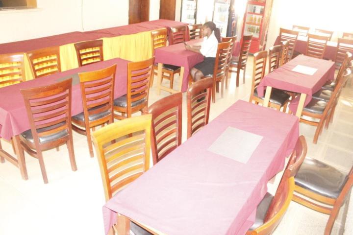 Rwizi View Hotel Mbarara Buitenkant foto